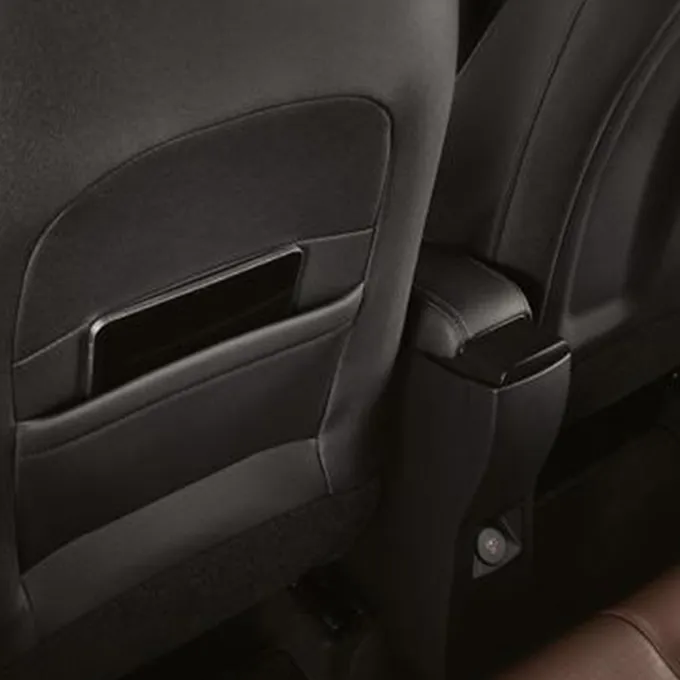 Passenger-side seatback pocket